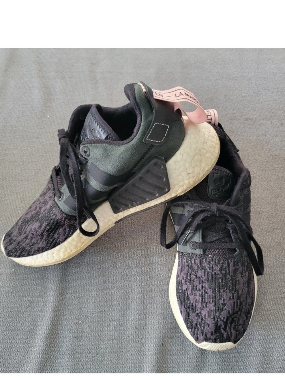 Adidas Women NMD R2 Core Black Pink Sneakers Athletic Shoes BY9314 Size 7